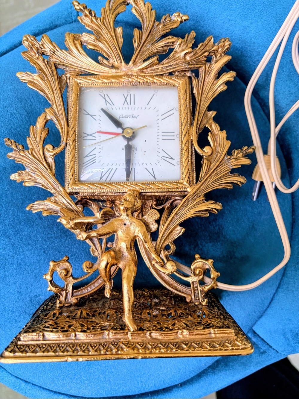Vintage Guilded Crest Gold Ornate Mantel Clock - Elegant Home Wall Decor